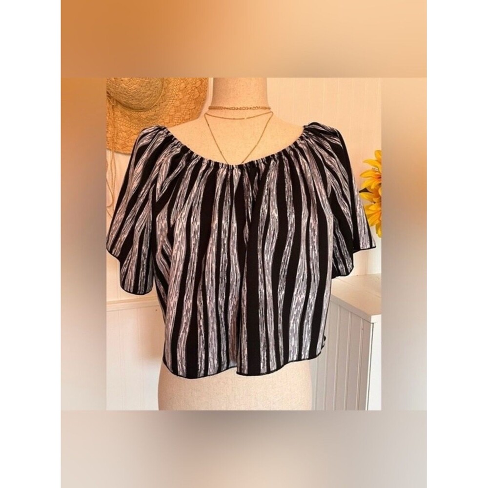Black & White Striped Peasant Cropped Top Medium